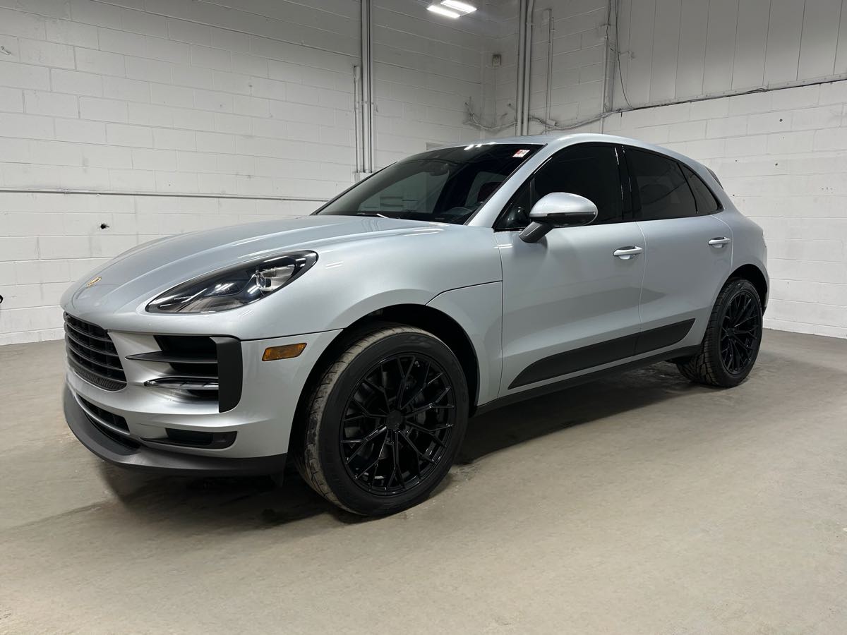 2021 Porsche Macan S 20inch Jet Black Turbo S Wheels!