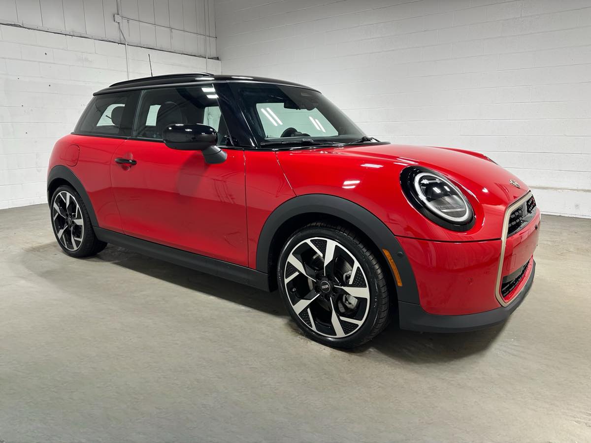 2025 Mini Cooper 2 Door Hardtop photo 4