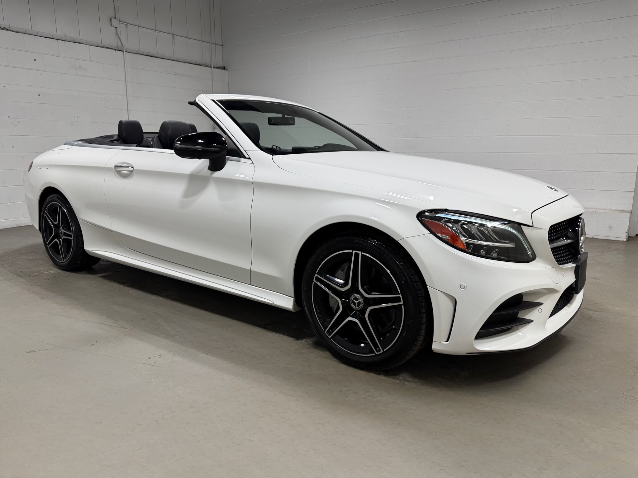 2020 Mercedes Benz C 300 AMG Cabriolet 4MATIC photo 2