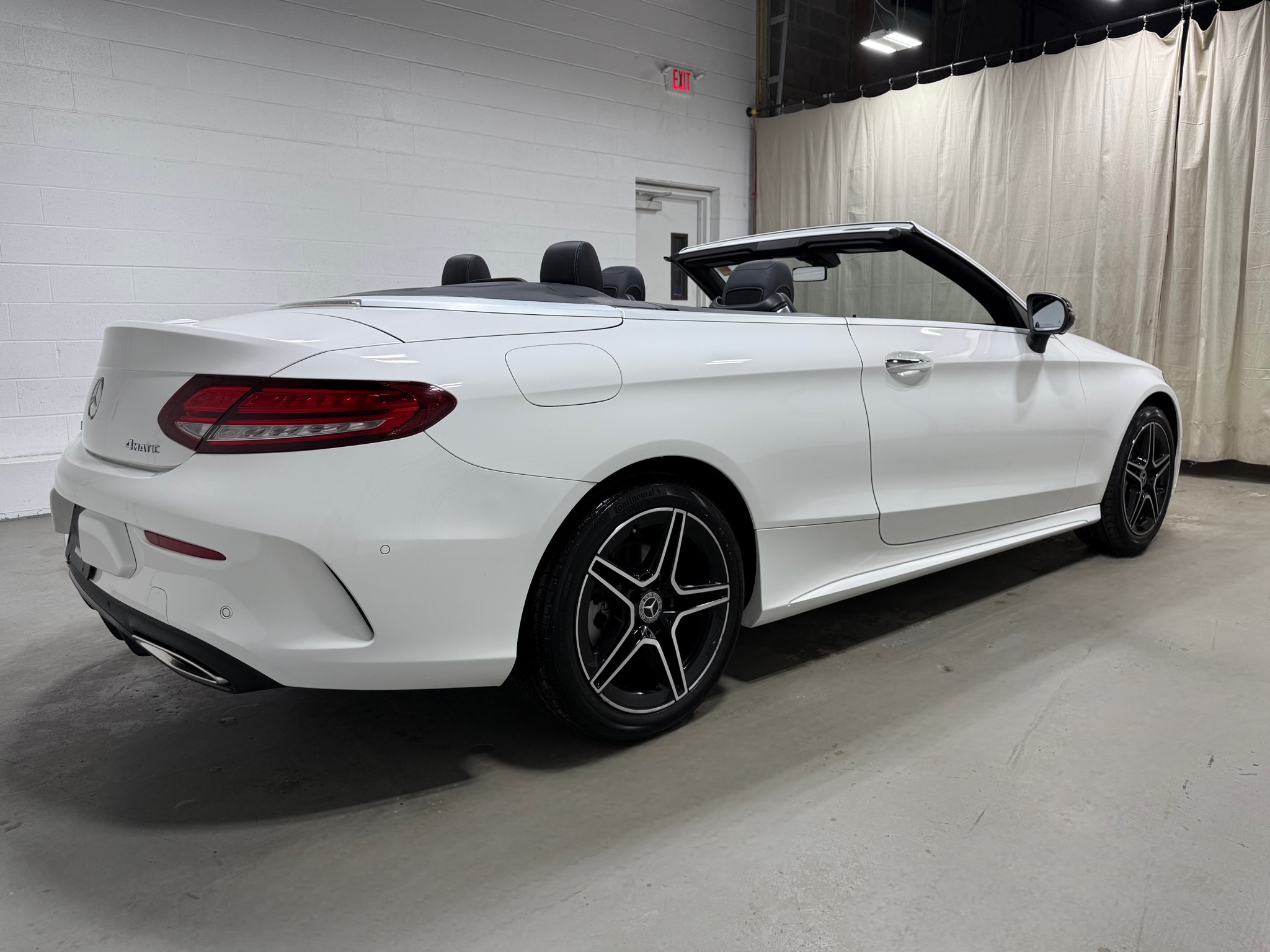 2020 Mercedes Benz C 300 AMG Cabriolet 4MATIC photo 3