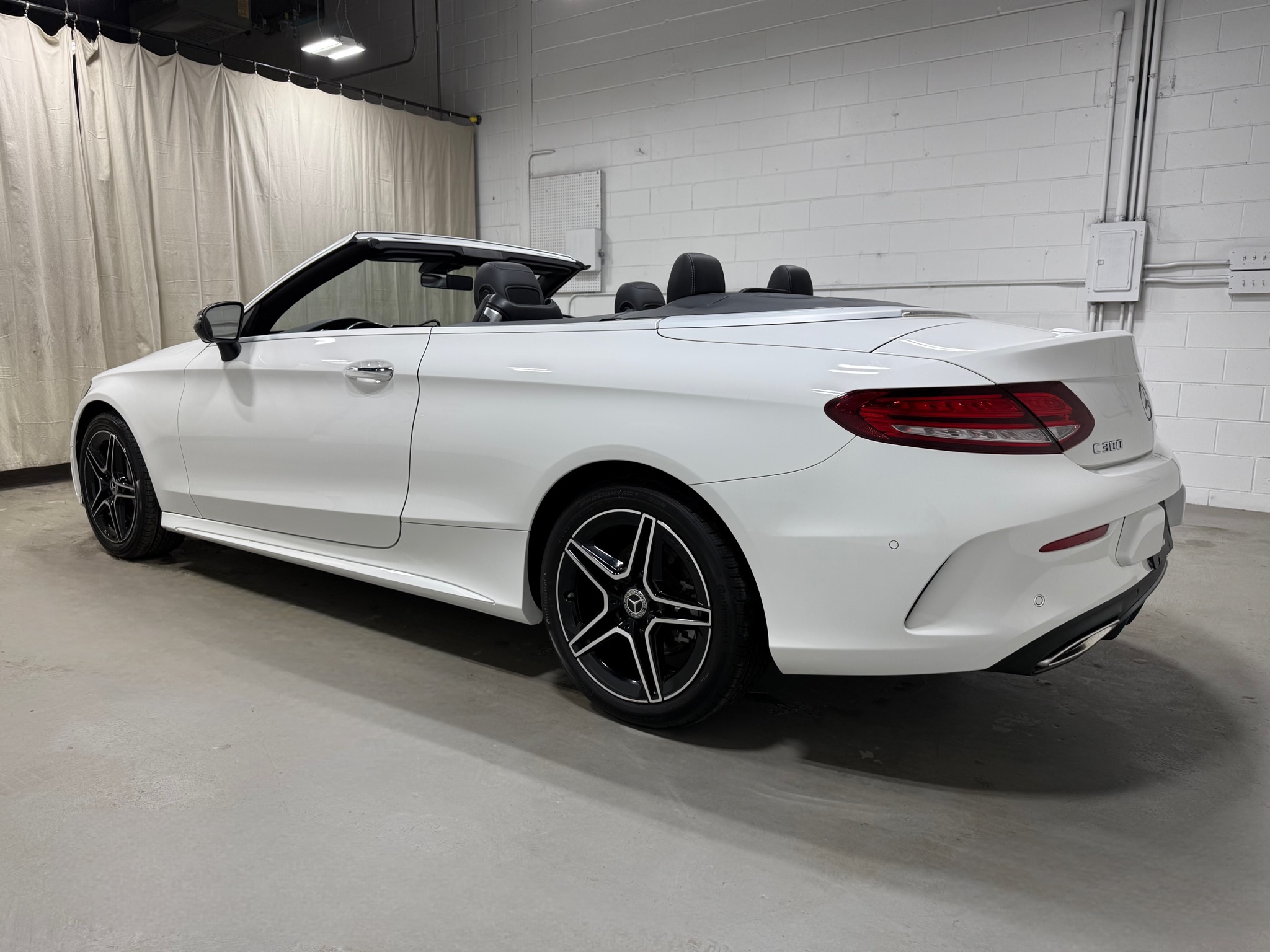 2020 Mercedes Benz C 300 AMG Cabriolet 4MATIC photo 4