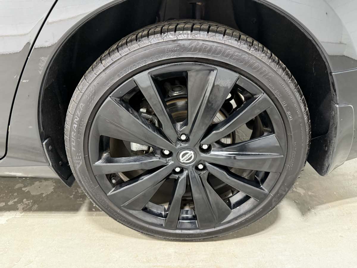 2022 Nissan Altima 2.5 SR photo 3