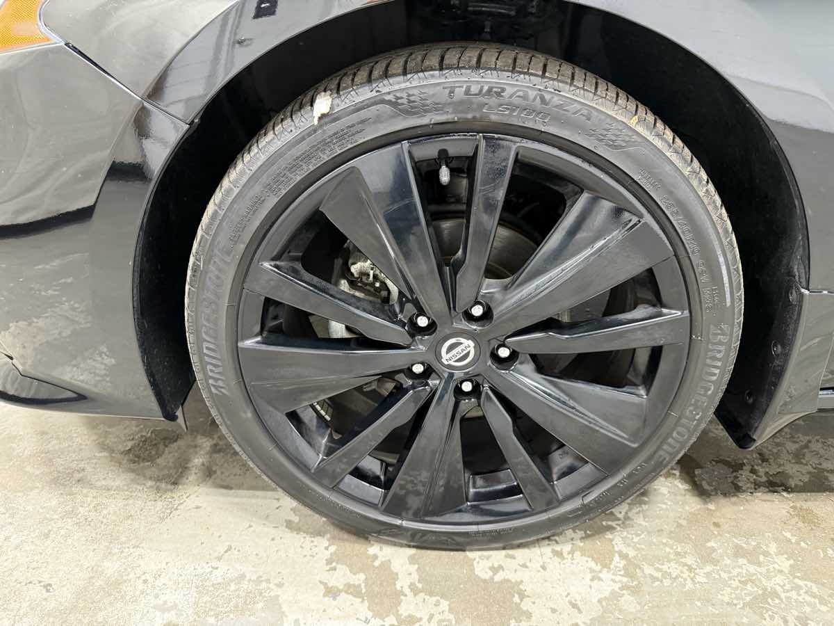 2022 Nissan Altima 2.5 SR photo 4