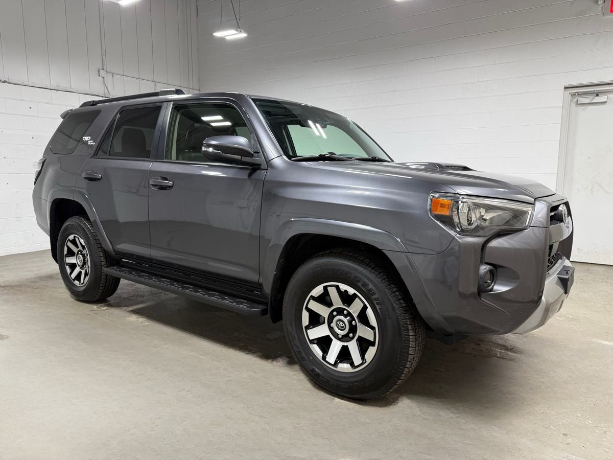 2021 Toyota 4Runner TRD Premium photo 3