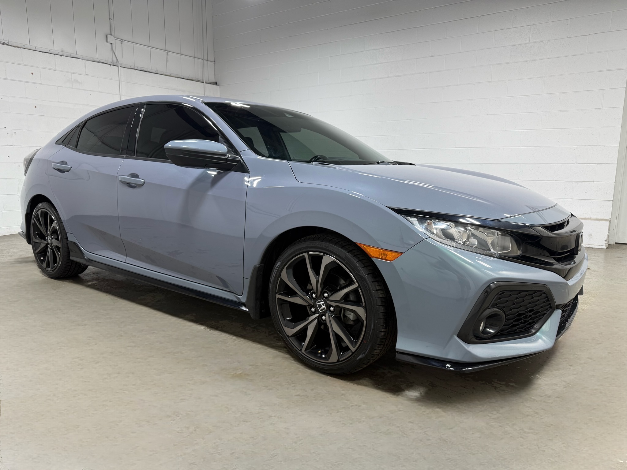 2019 Honda Civic Hatchback Sport photo 4