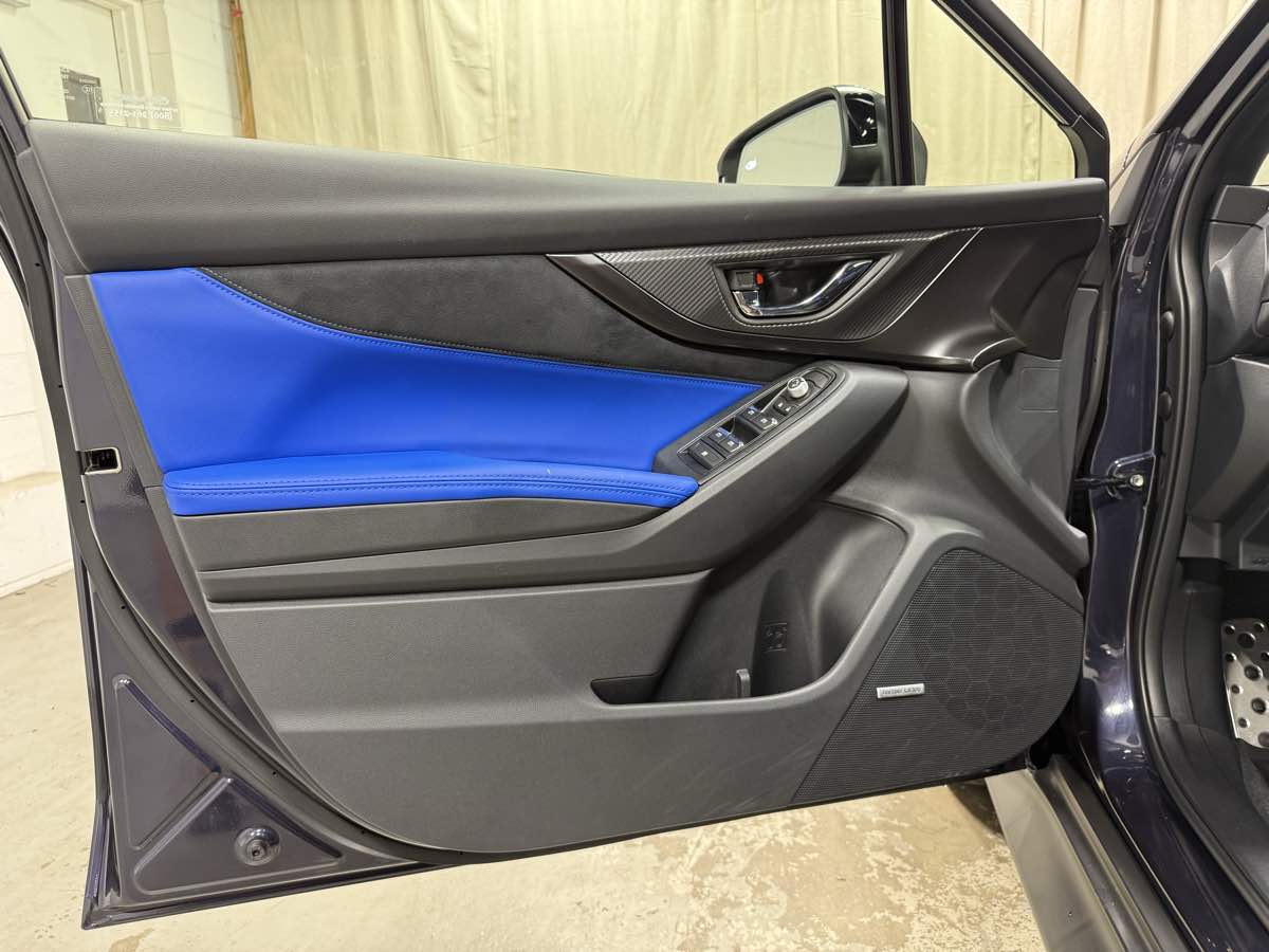 2025 Subaru WRX tS - Photo 8