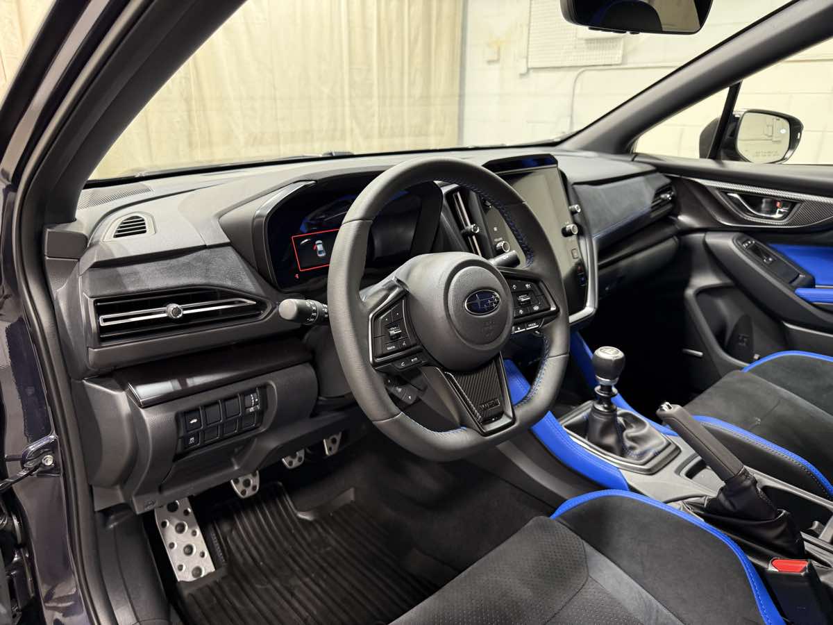 2025 Subaru WRX tS - Photo 11