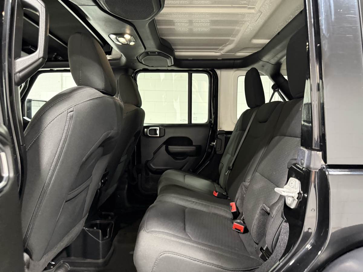 2022 Jeep Wrangler Unlimited High Tide - Photo 19