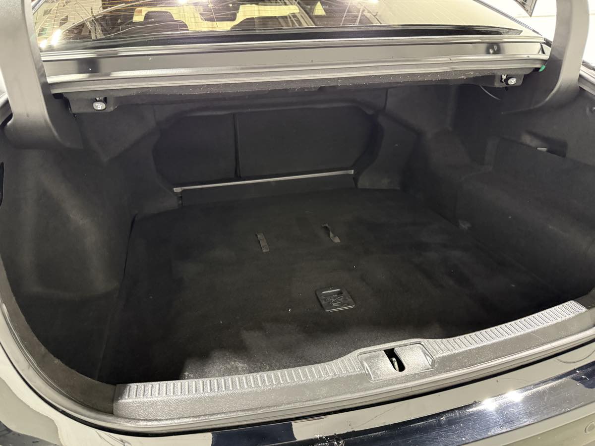 2023 Toyota Crown Limited photo 2