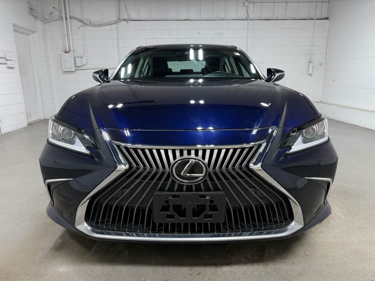 2019 Lexus ES 350 Premium photo 3