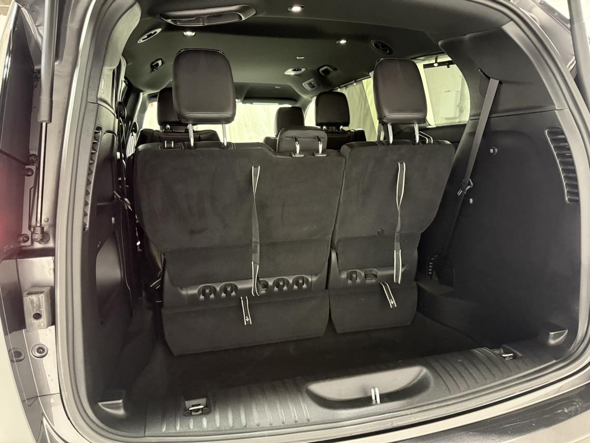2022 Chrysler Pacifica Touring L photo 2