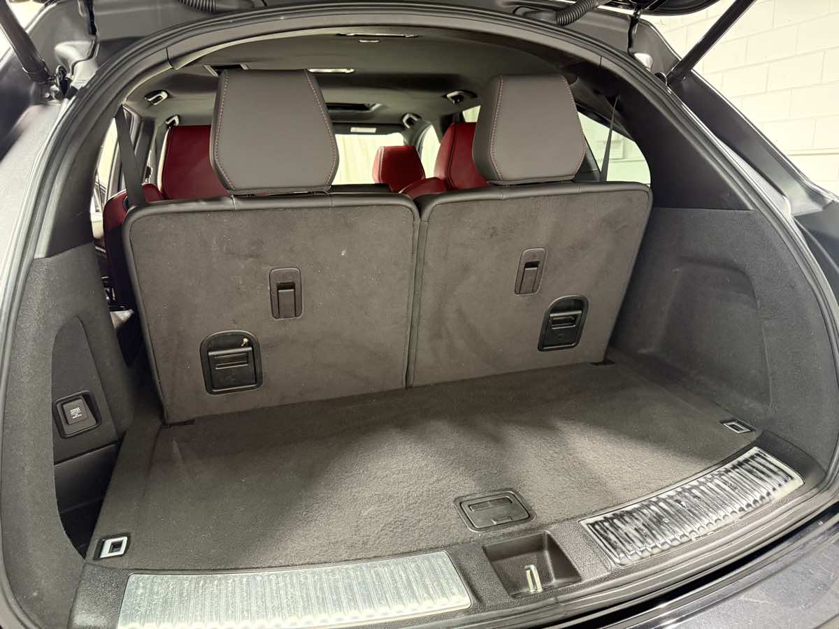 2020 Acura MDX Technology A-Spec photo 2