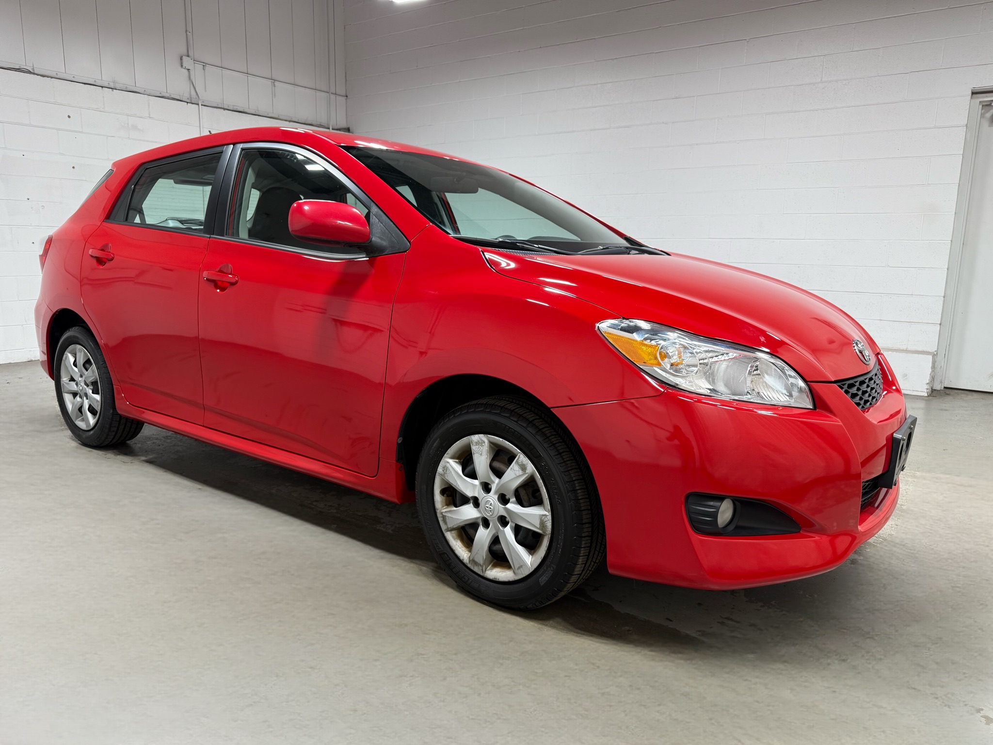 2012 Toyota Corolla Matrix L 4WD photo 2