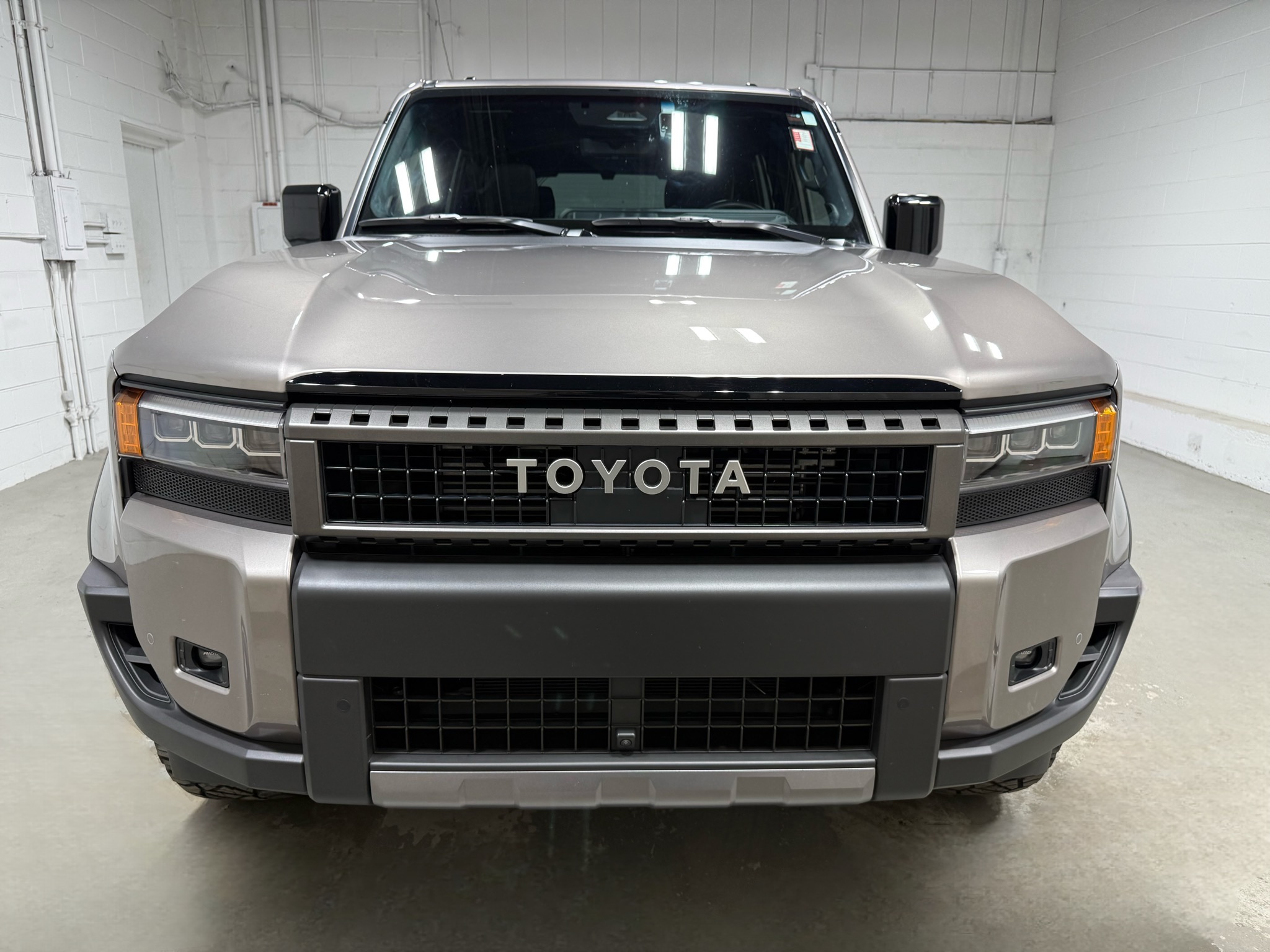 2025 Toyota Land Cruiser Premium photo 3