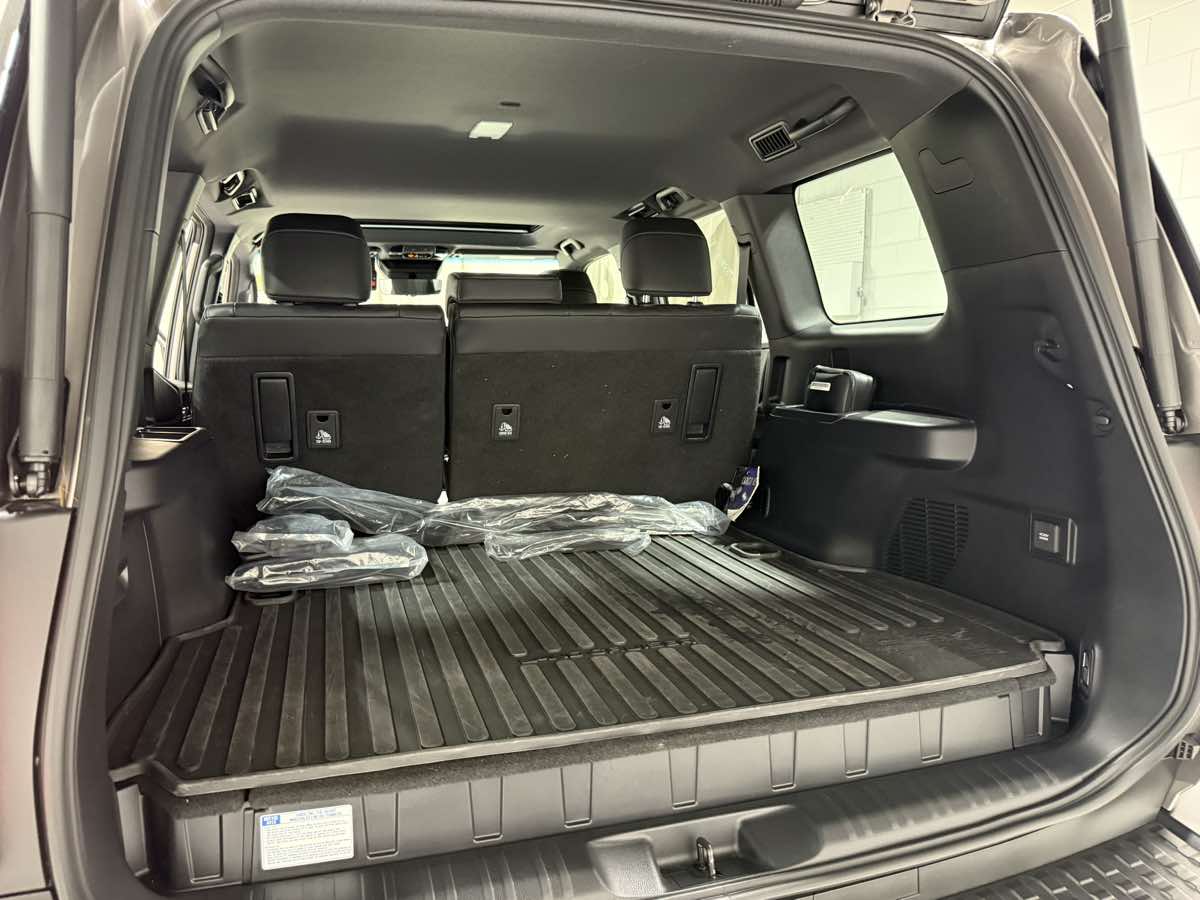 2025 Toyota Land Cruiser Premium photo 2