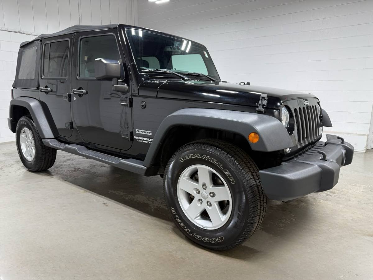 2017 Jeep Wrangler Unlimited Sport S photo 4