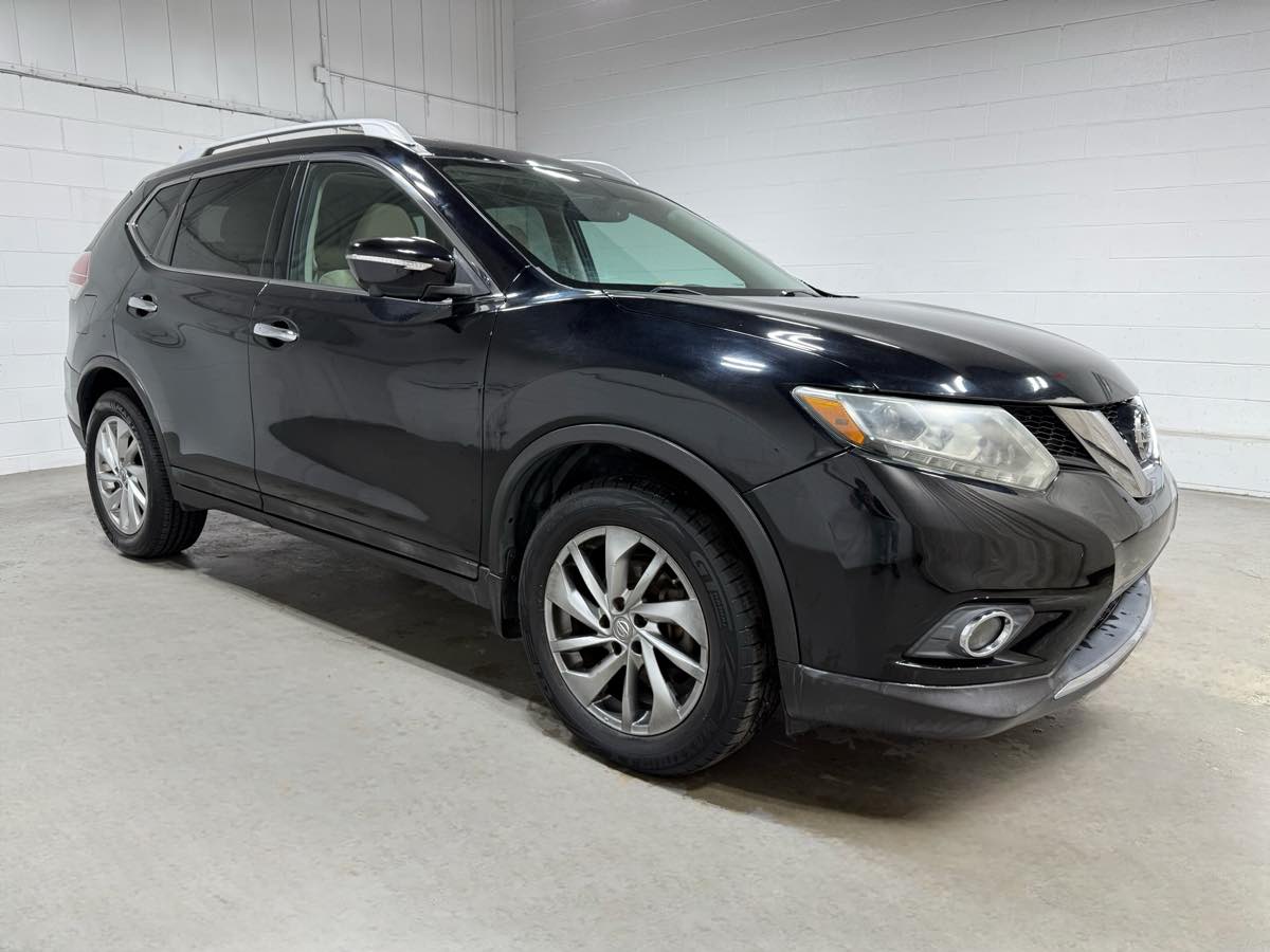 2015 Nissan Rogue SL photo 4