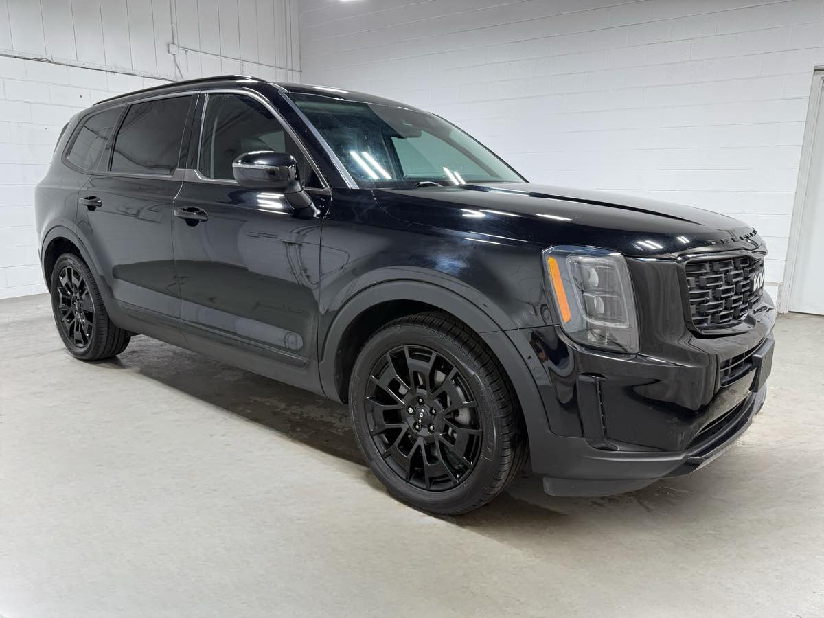 2022 Kia Telluride EX Nightfall Edition photo 3
