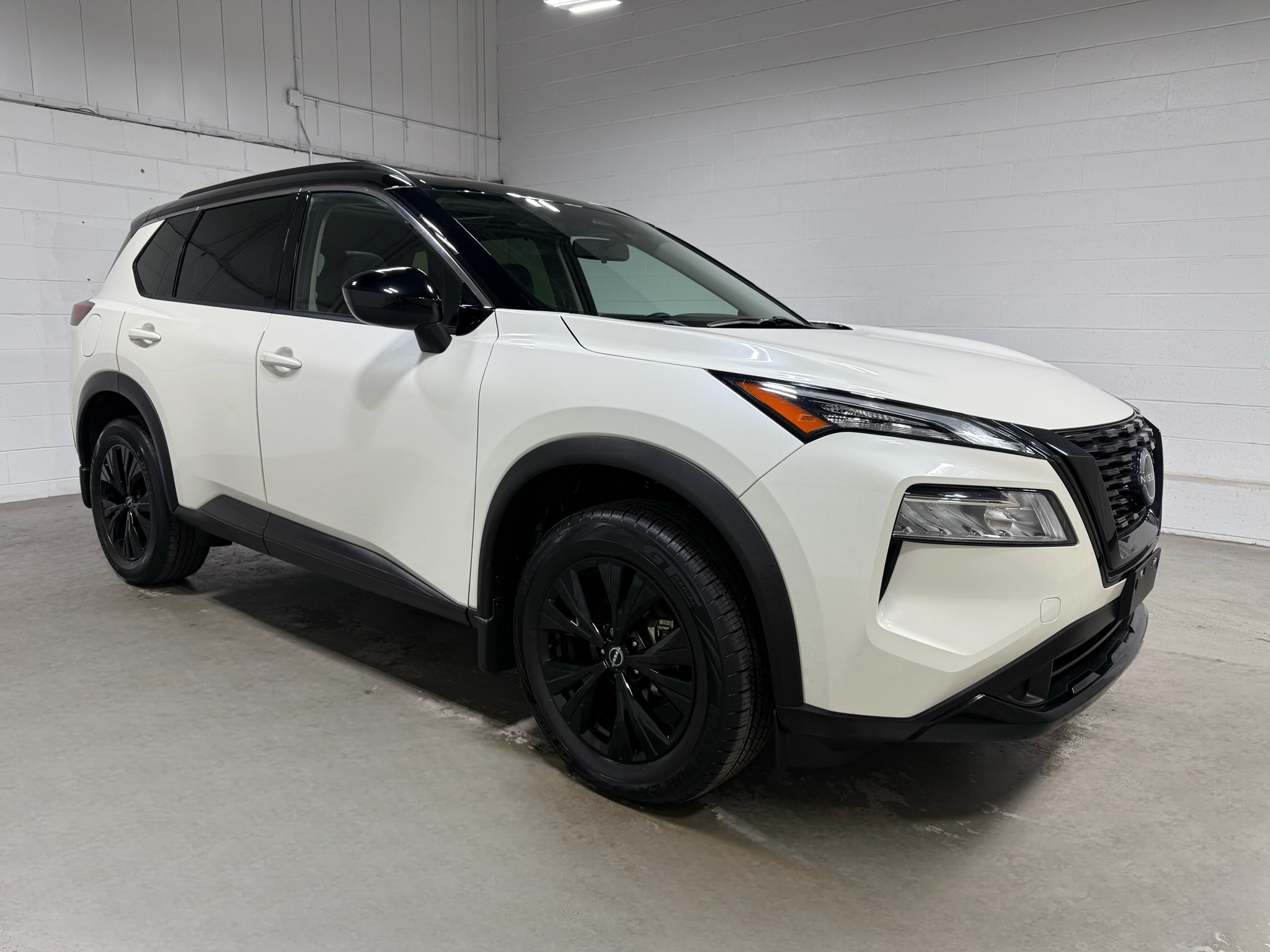 2023 Nissan Rogue SV Midnight Edition photo 4