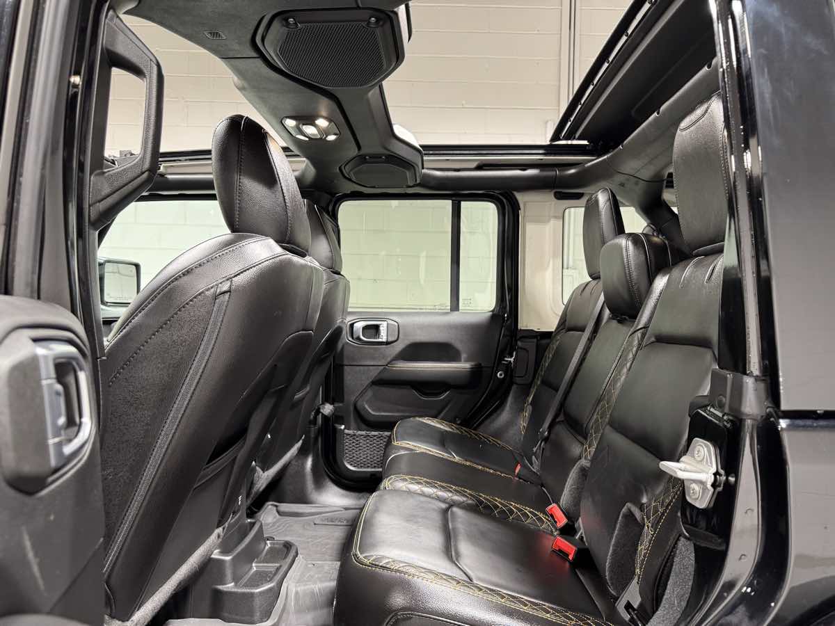 2023 Jeep Wrangler High Altitude photo 2