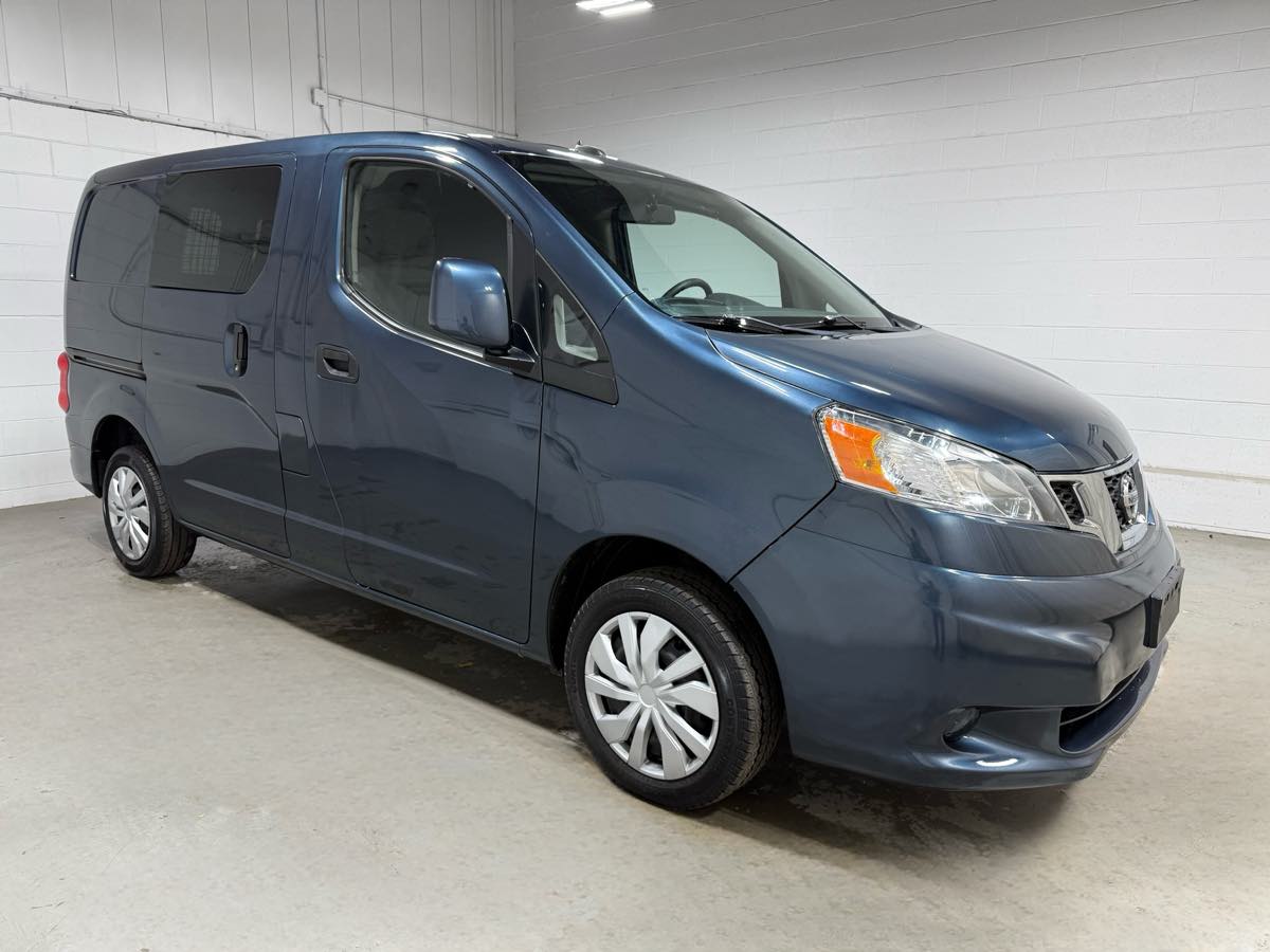 2019 Nissan NV200 SV photo 4