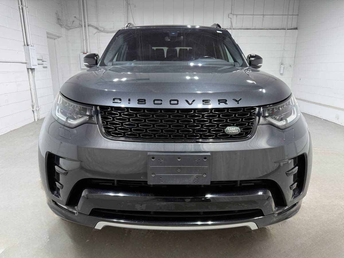 2019 Land Rover Discovery HSE photo 2