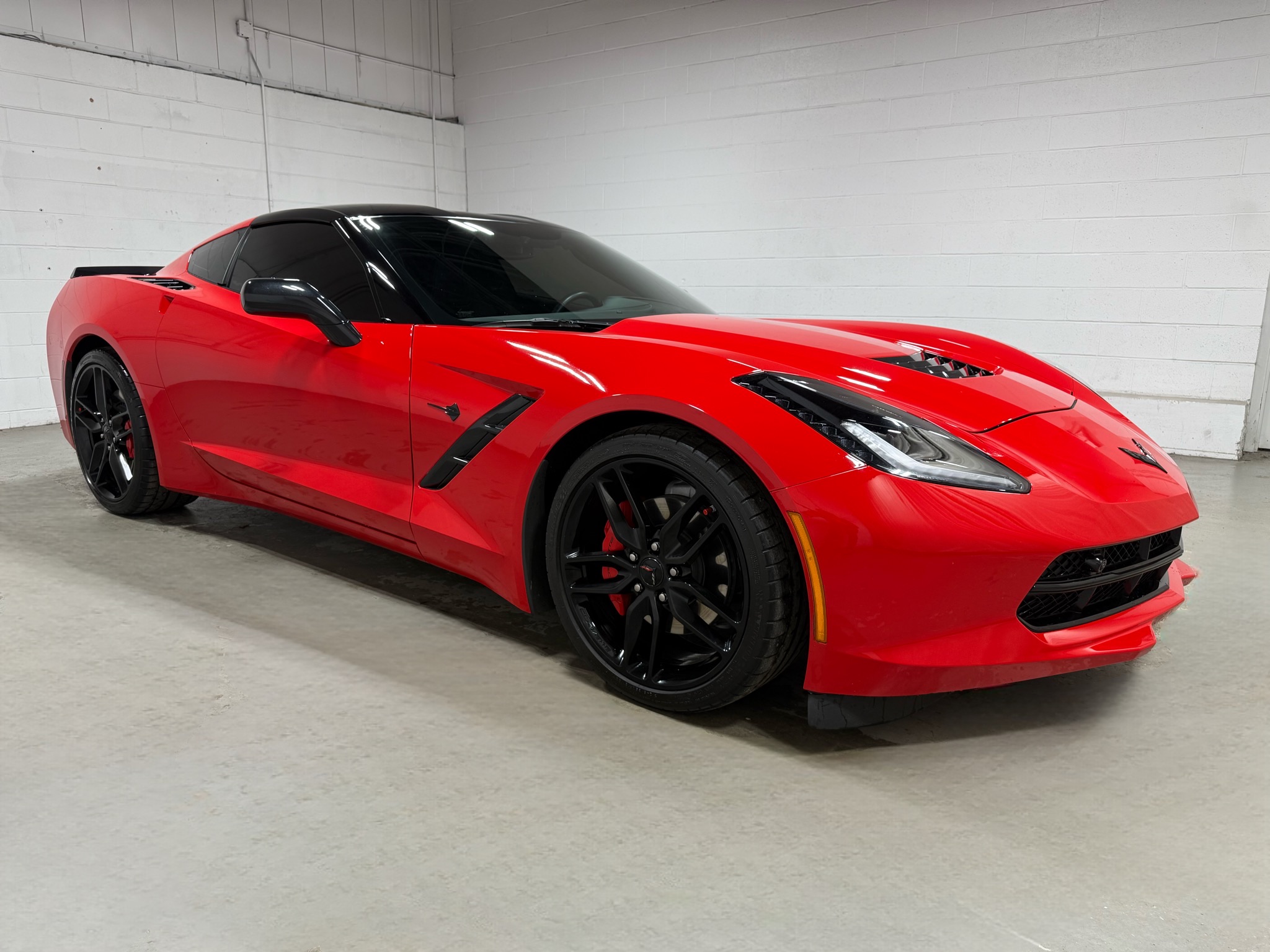 2016 Chevrolet Corvette 2LT Stingray Coupe photo 4