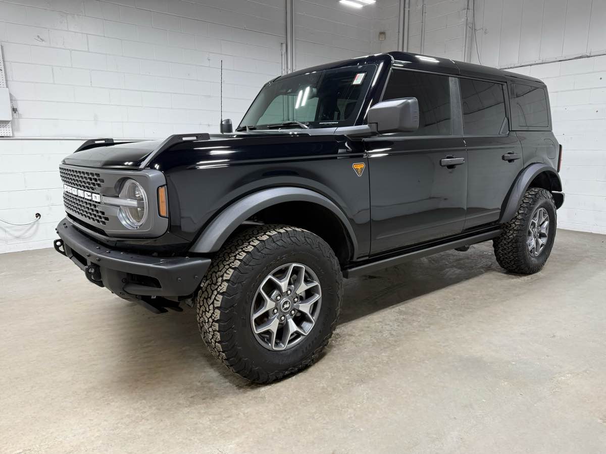 2025 Ford Bronco Badlands 4x4's photo