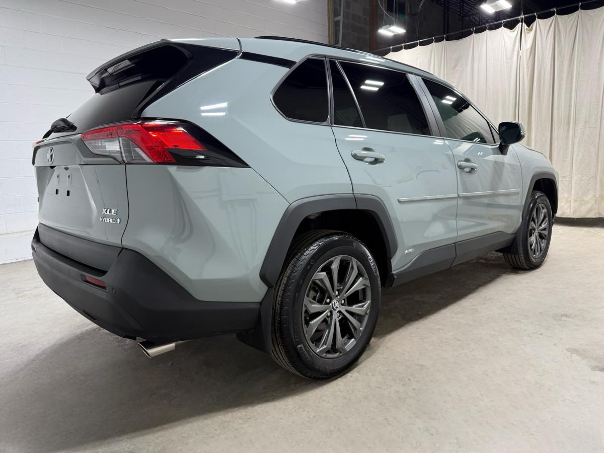2023 Toyota RAV4 XLE Premium - Photo 4
