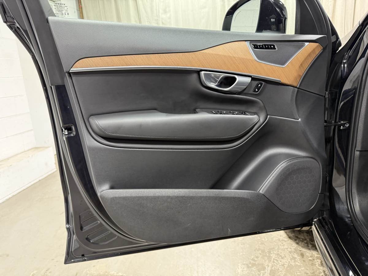 2024 Volvo XC90 Plus - Photo 8