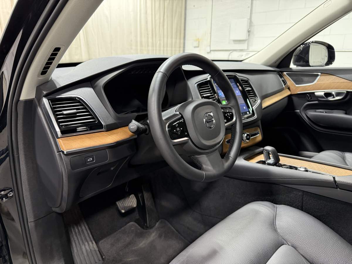 2024 Volvo XC90 Plus - Photo 10