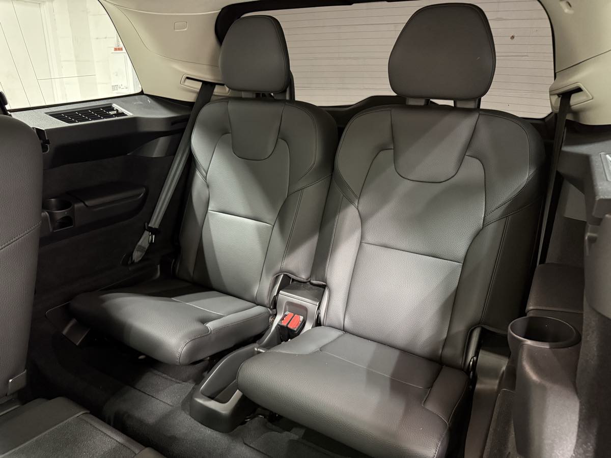 2024 Volvo XC90 Plus - Photo 20