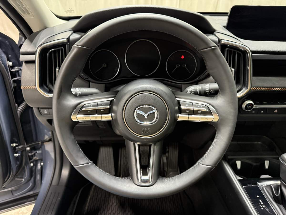 Used 2025 Mazda CX-50 Hybrid Premium Plus Package --551 miles per