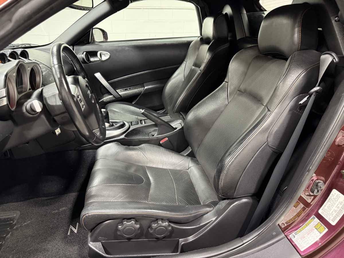 Used 2006 Nissan 350Z Touring UNICORN 6 speed manual w/ 16,000