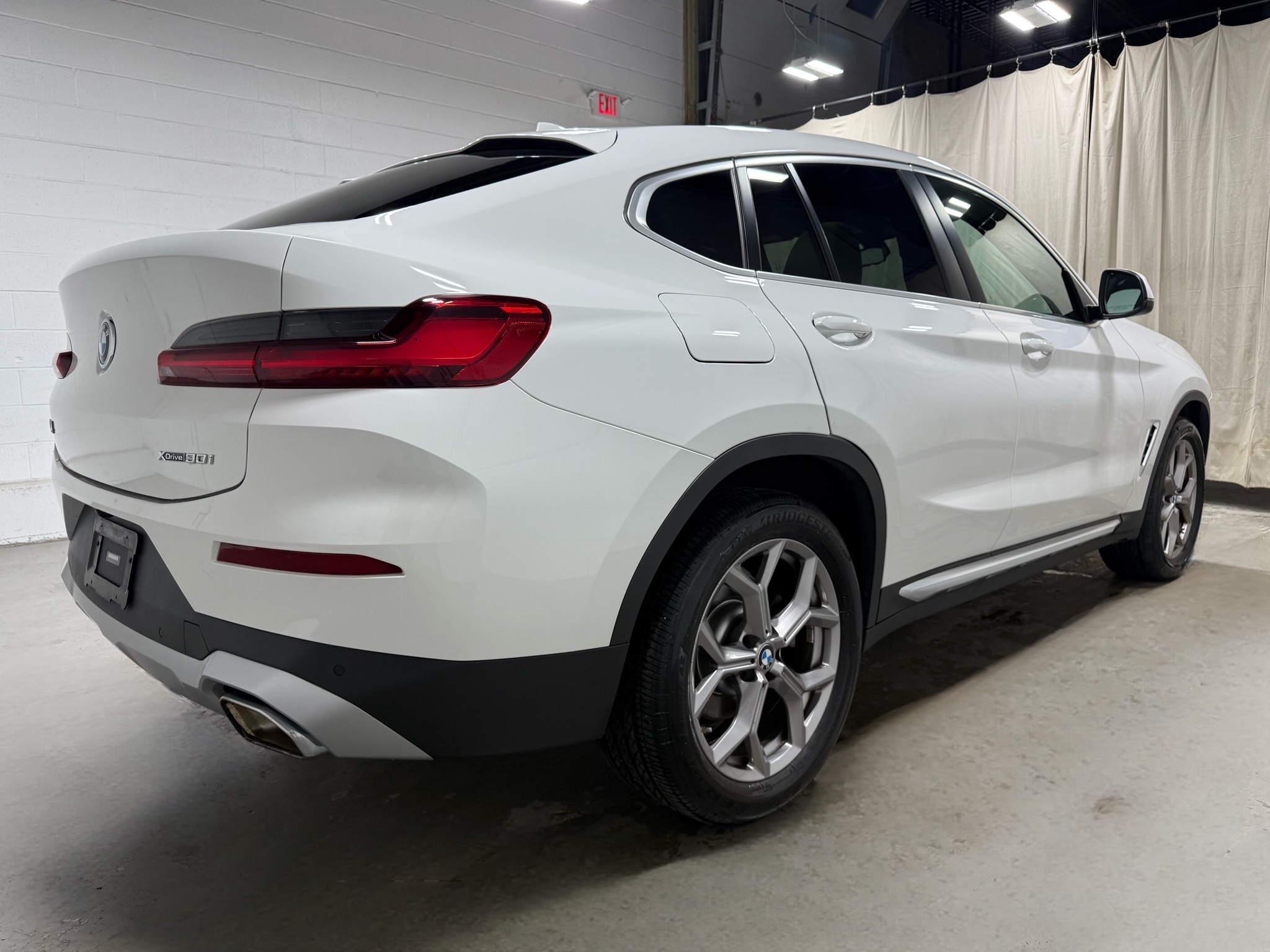 2023 BMW X4 30i - Photo 4