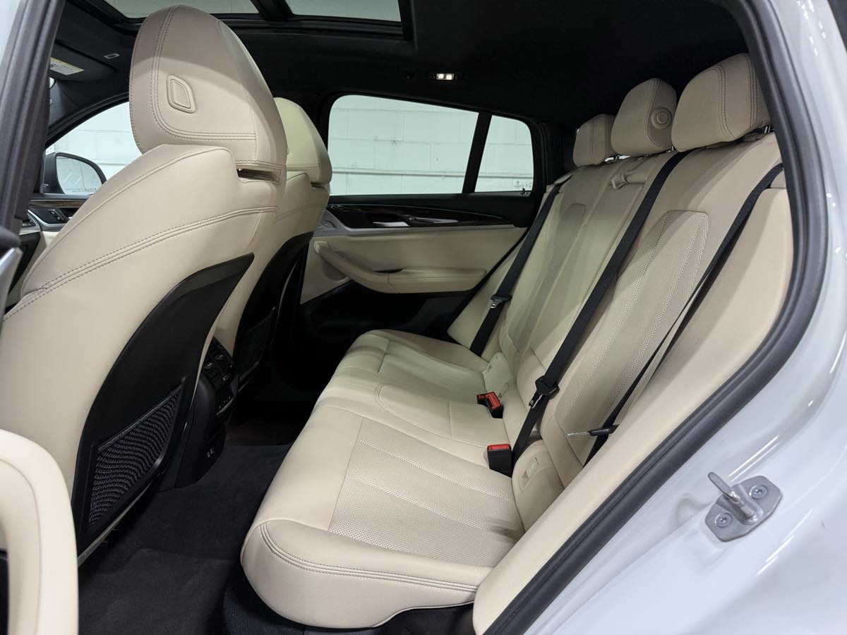 2023 BMW X4 30i - Photo 16
