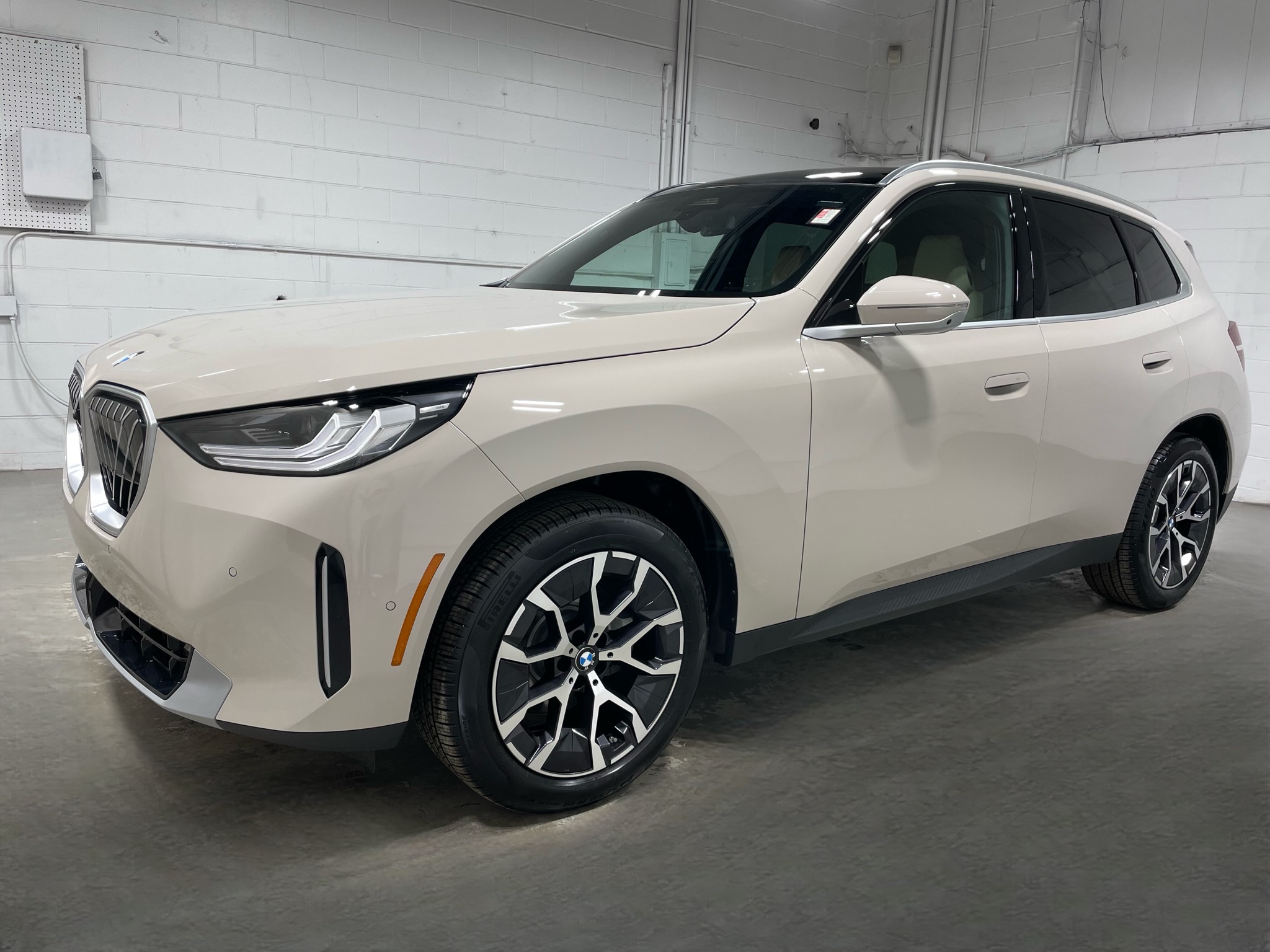 2026 BMW X3 30 XDRIVE's photo