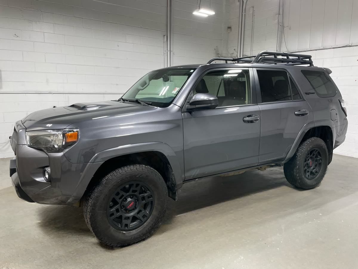 2020 Toyota 4Runner TRD Pro  ONE OWNER, NEW TIRES