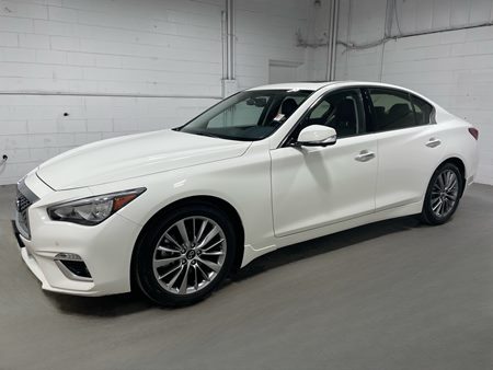 2023 INFINITI Q50 LUXE