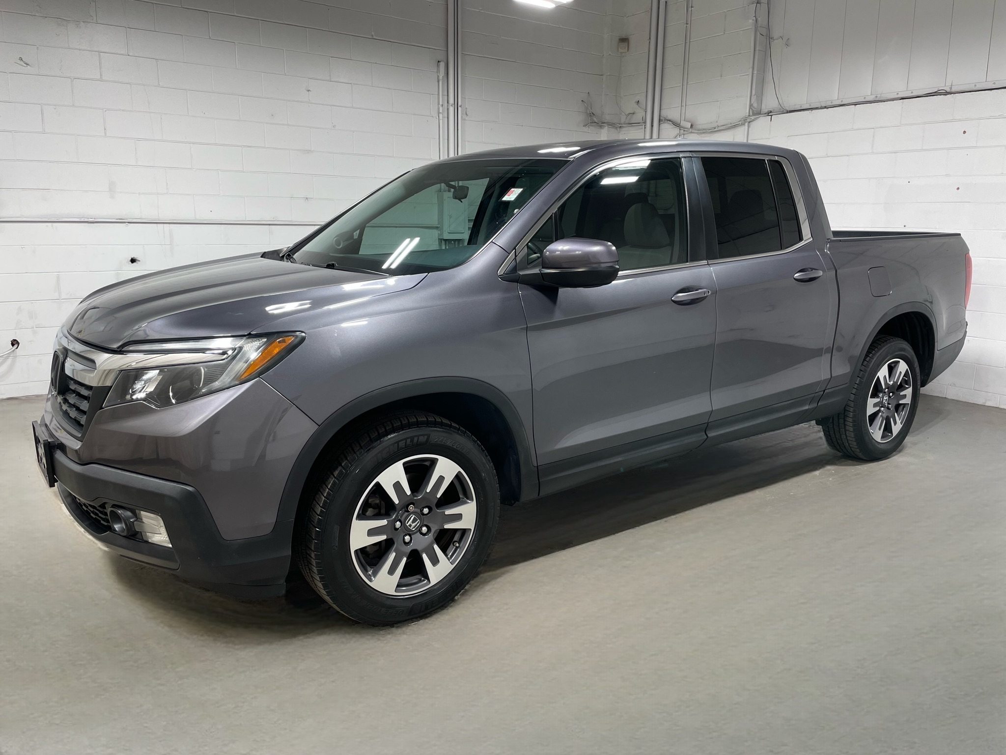 2019 Honda Ridgeline RTL w/ Leather ONE OWNER!