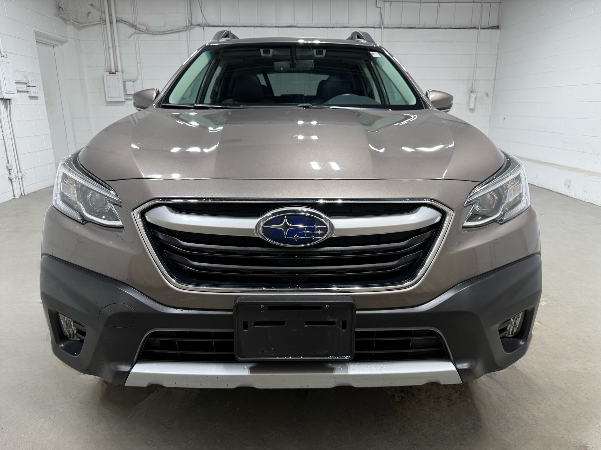 2022 Subaru Outback Limited photo 3