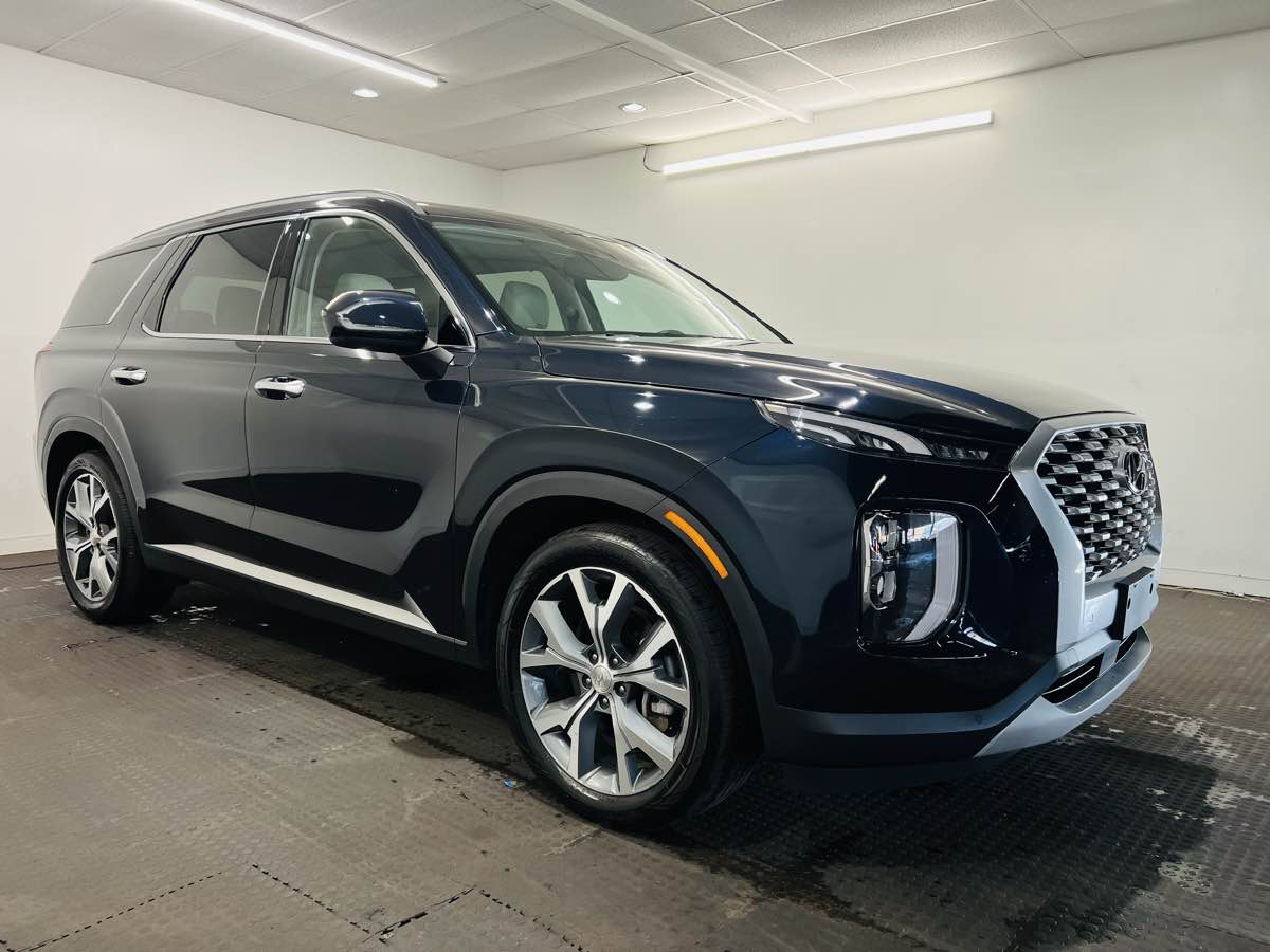 2021 Hyundai Palisade SEL 2nd Row Captains Chairs