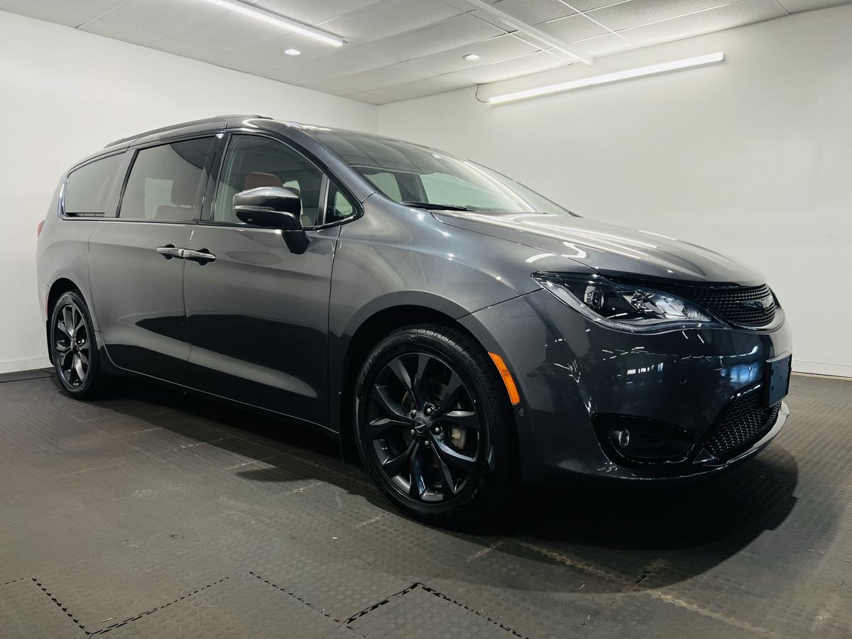 2020 Chrysler Pacifica Red S LIMITED