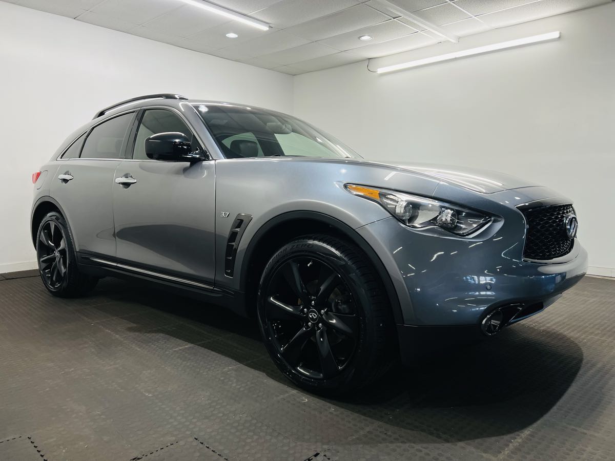 2017 INFINITI QX70 SPORT PACKAGE