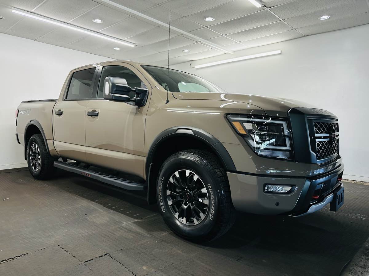 2021 Nissan Titan PRO-4X Moonroof Package Tallgate Audio Utility PK