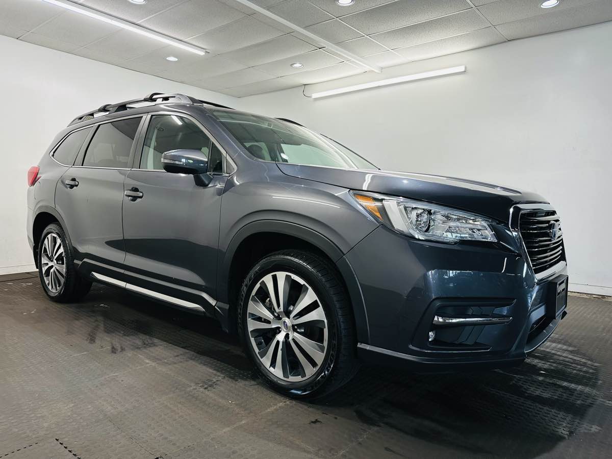 2019 Subaru Ascent Limited EYESIGHT, Moonroof, Navi, Captains Chairs