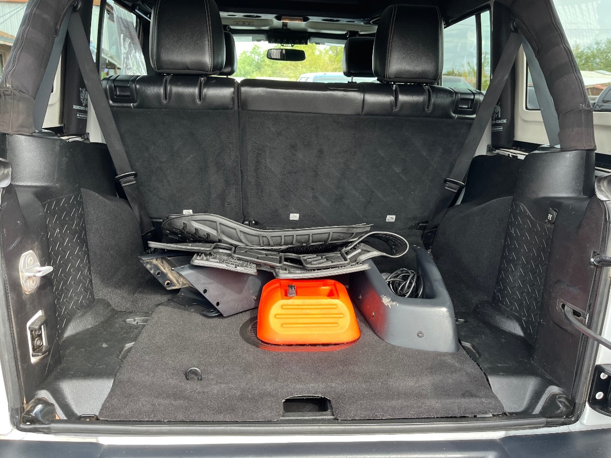 2015 Jeep Wrangler Unlimited Rubicon Hard Rock photo 30