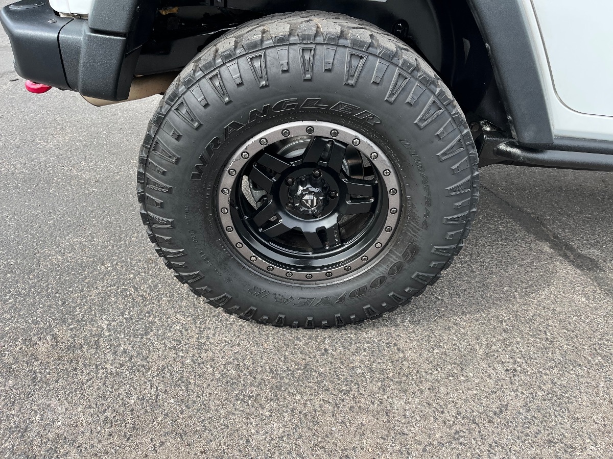 2015 Jeep Wrangler Unlimited Rubicon Hard Rock photo 41