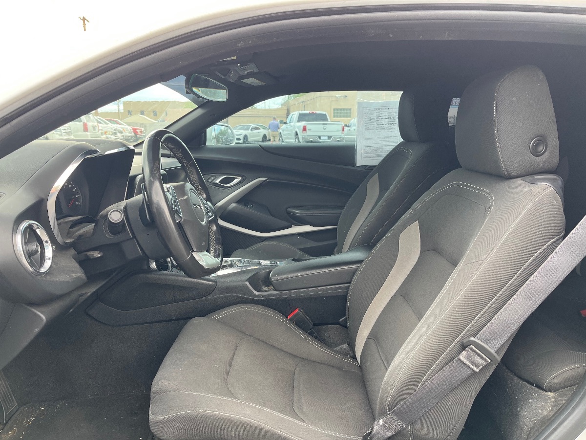 2019 Chevrolet Camaro 1LT RS photo 11