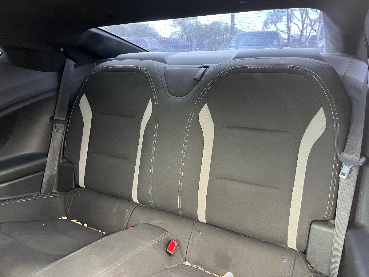 2019 Chevrolet Camaro 1LT RS photo 12